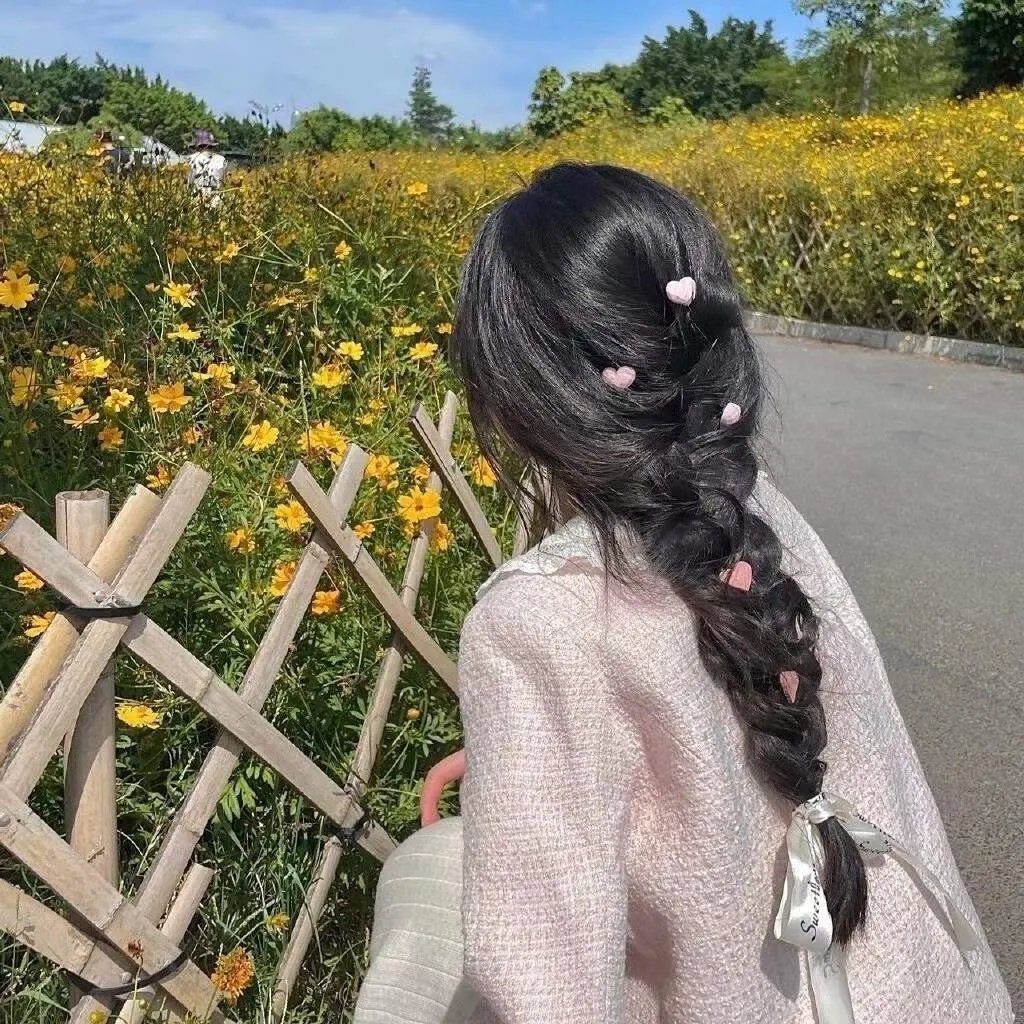 沙漠中的少年